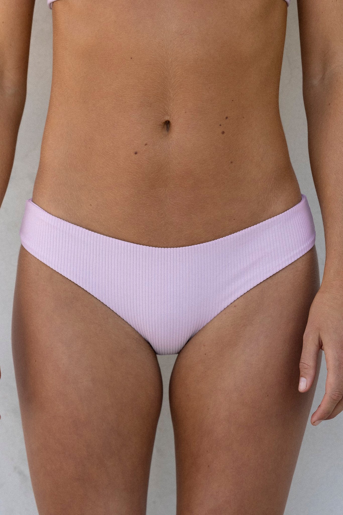 the mila bottom in lilac