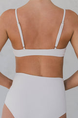 The Bonnie top in Almond