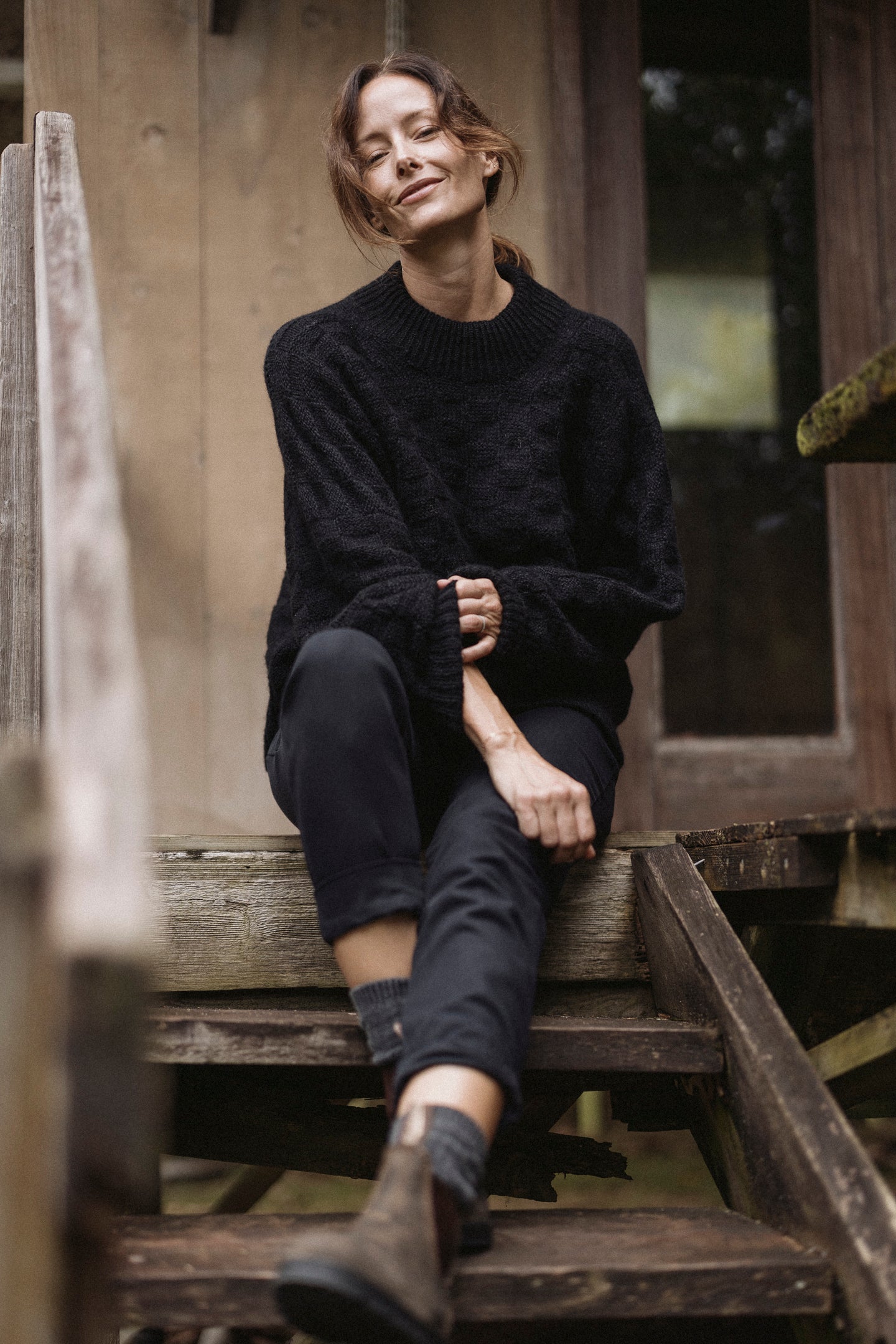 THE ISLA SWEATER IN NOIR – Kara Thoms Boutique