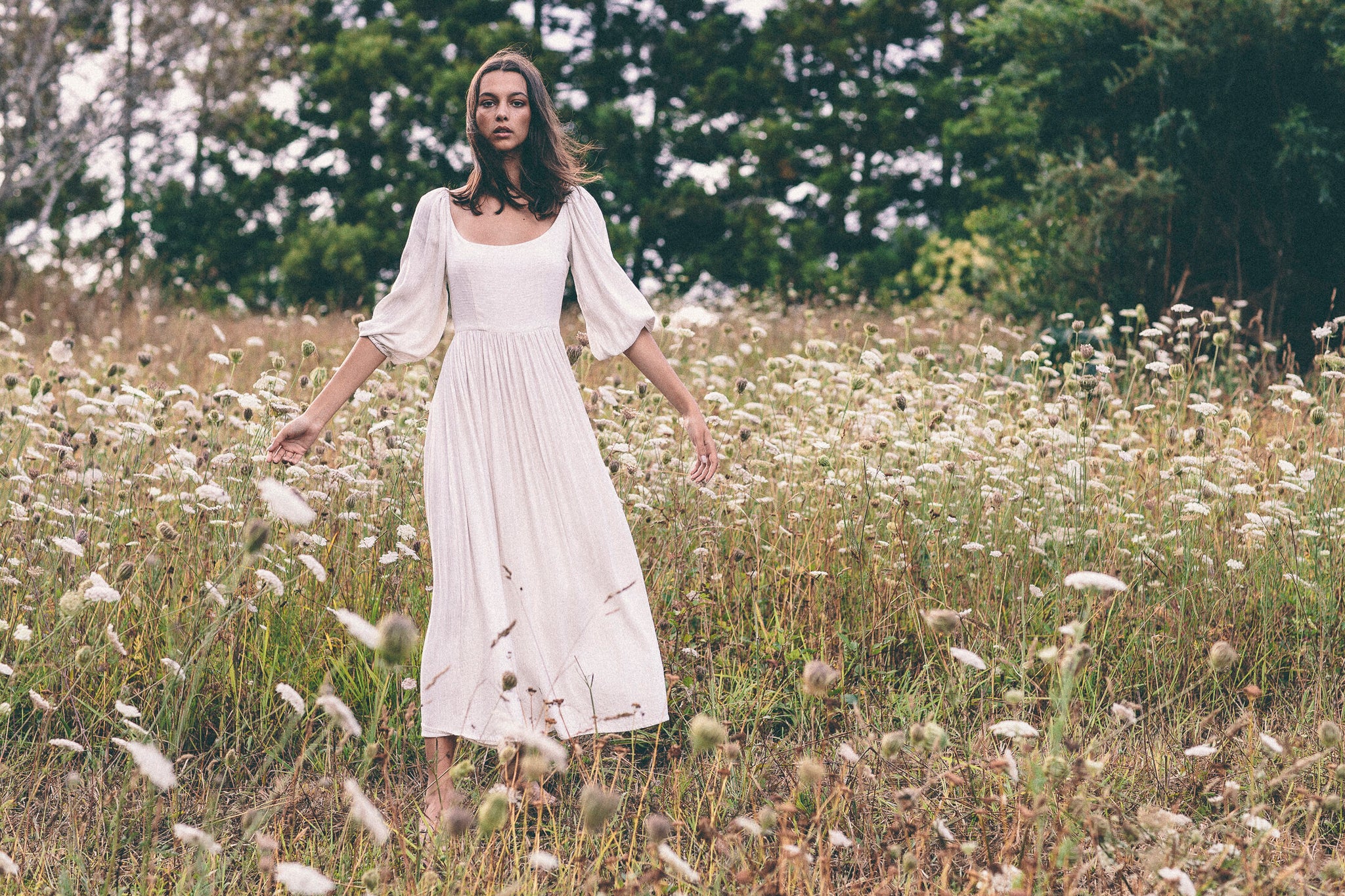 the bellflower dress in off white