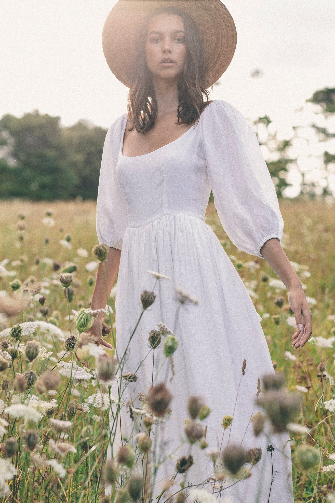 The bellflower dress in blanc linen