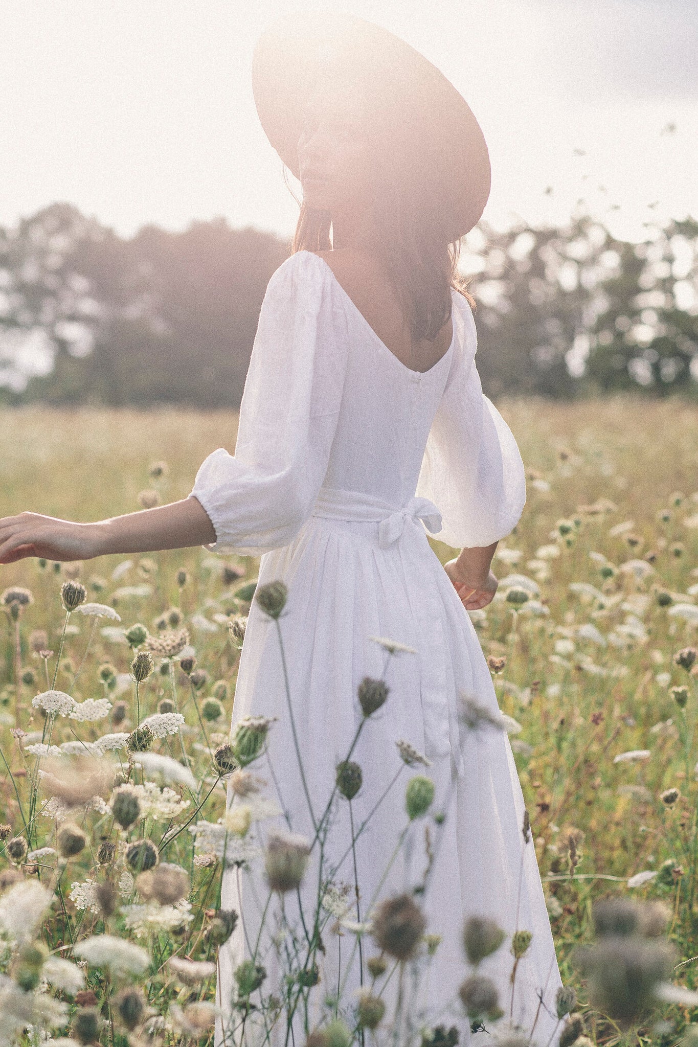 The bellflower dress in blanc linen