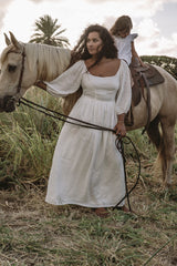 The bellflower dress in blanc linen