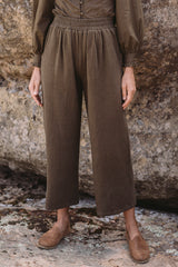 the agnes pant in olive