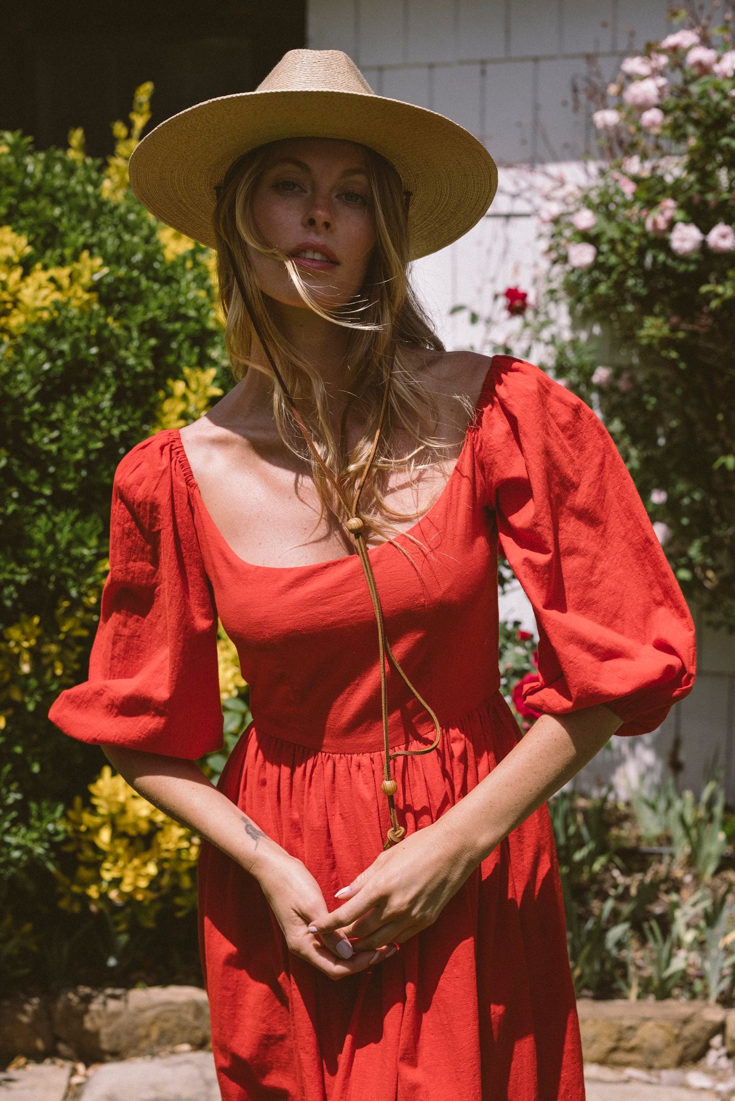 THE BELLFLOWER MIDI DRESS IN POPPY – Kara Thoms Boutique