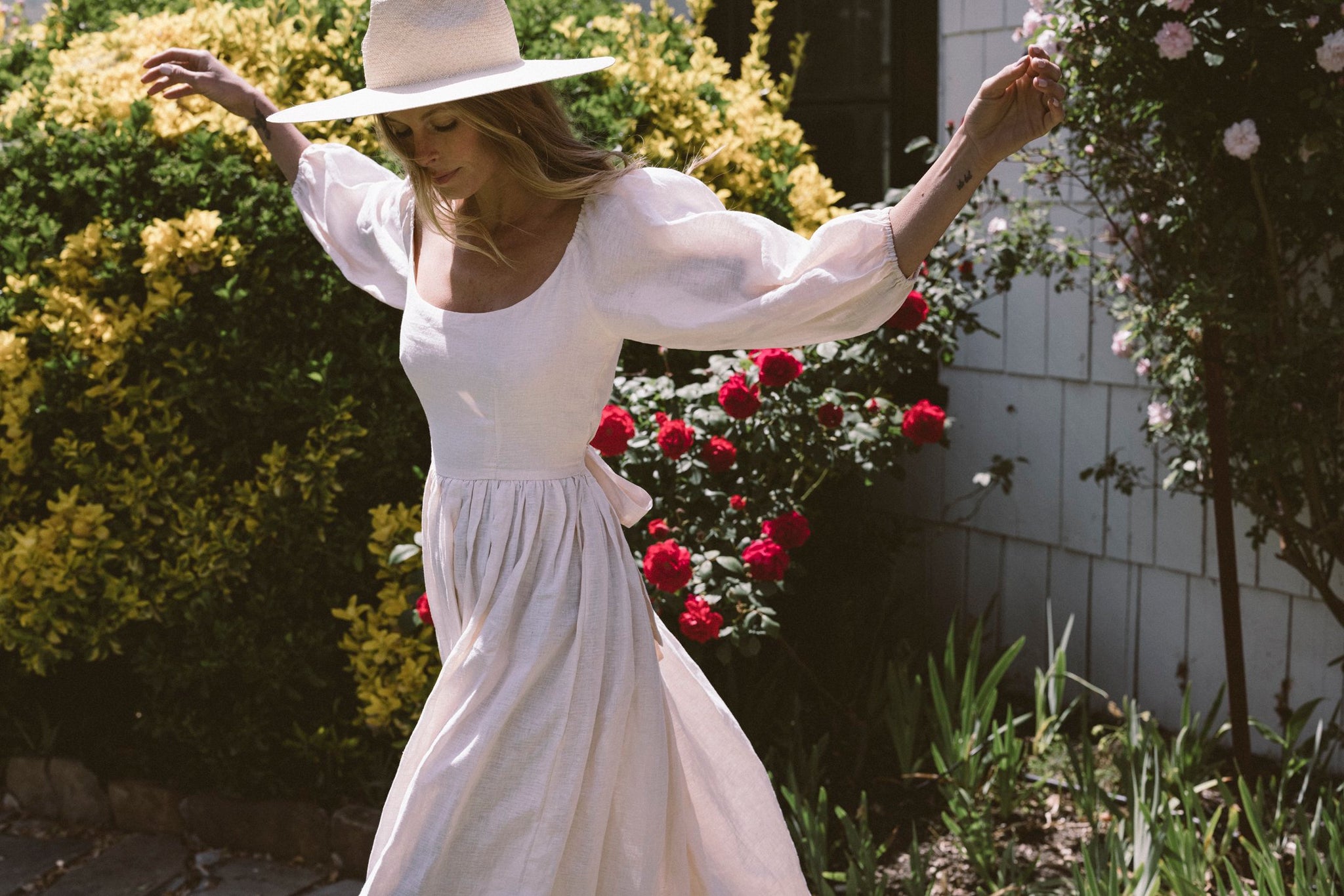 The bellflower midi dress in cream