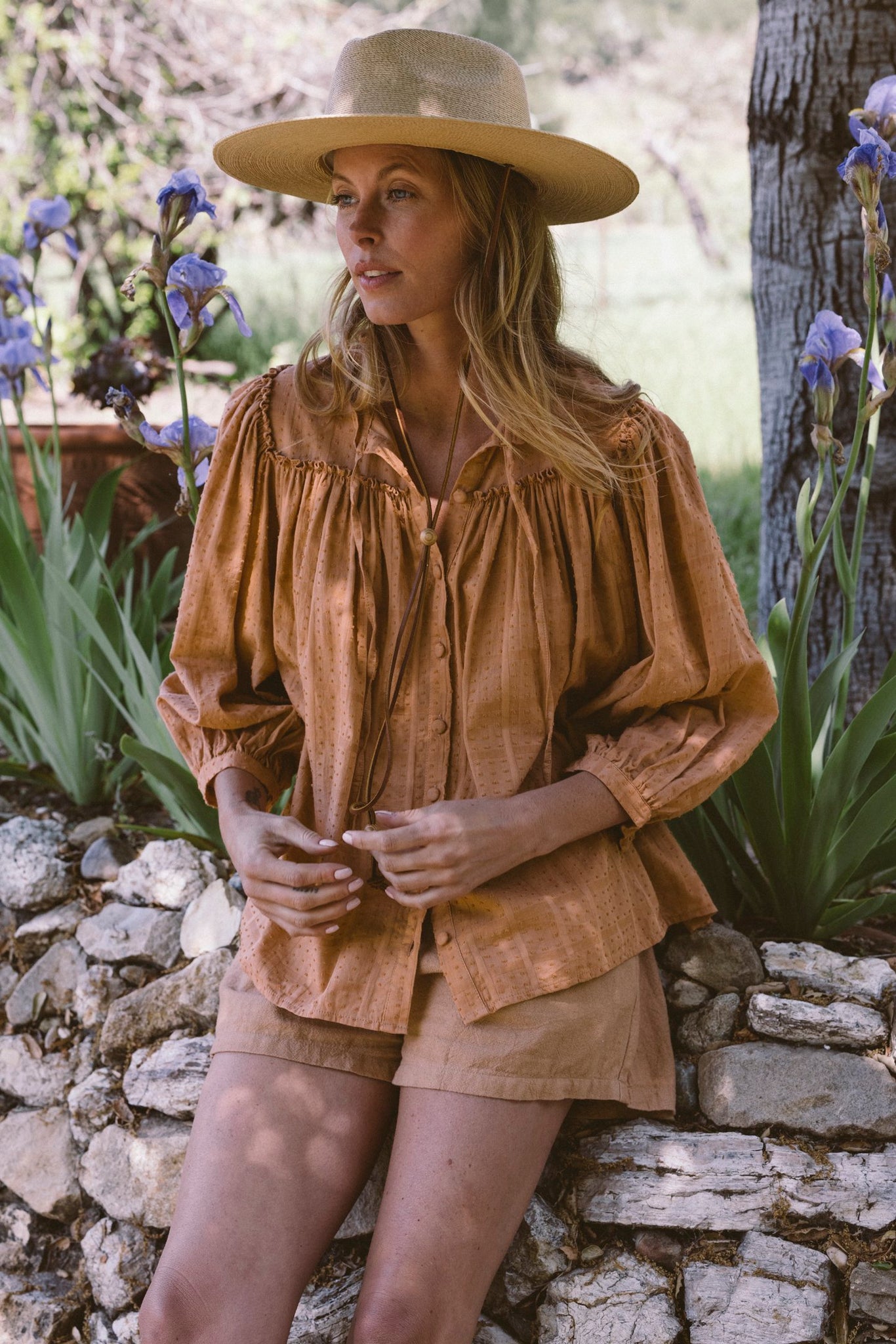 THE BARDOT BLOUSE IN CLAY