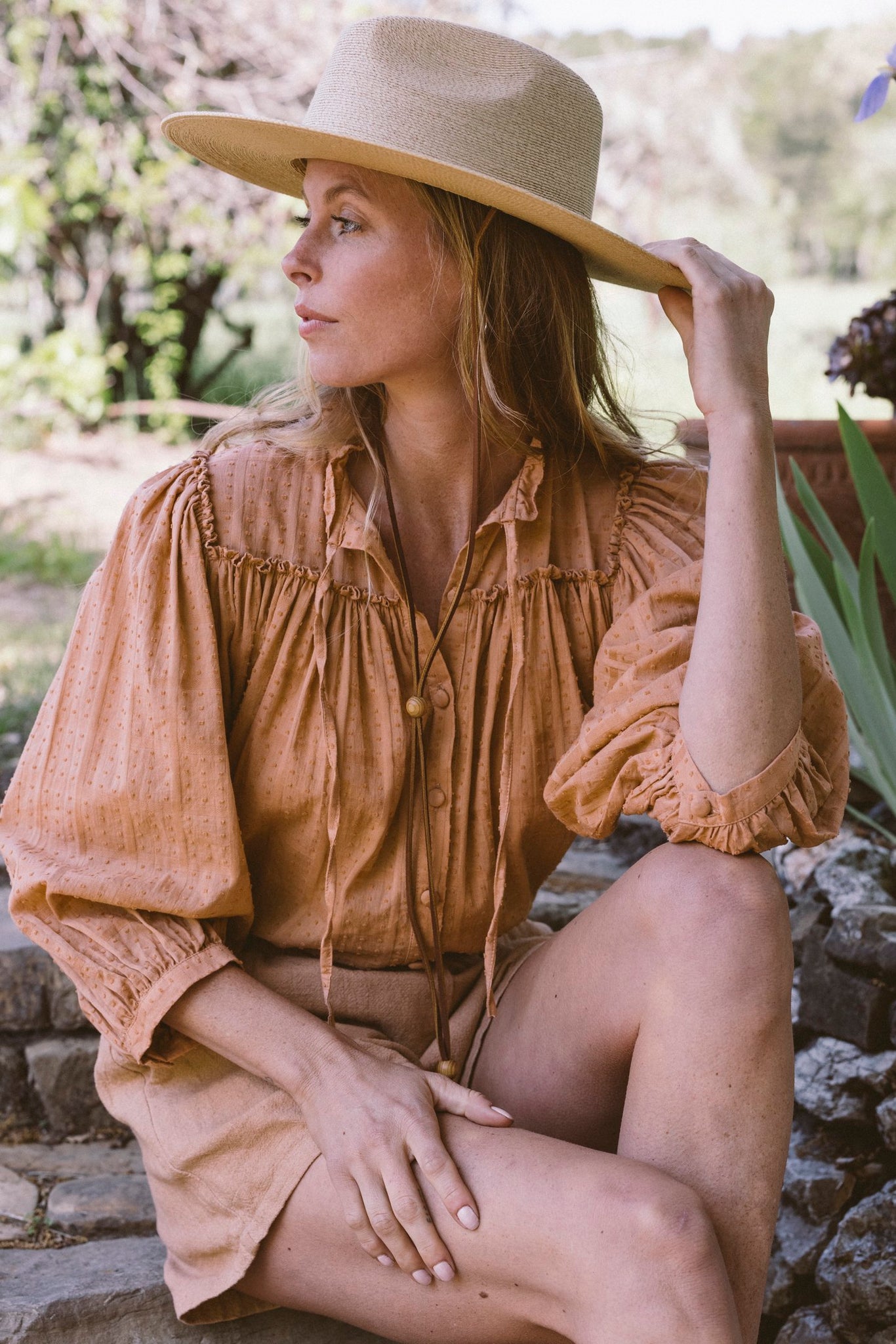 THE BARDOT BLOUSE IN CLAY