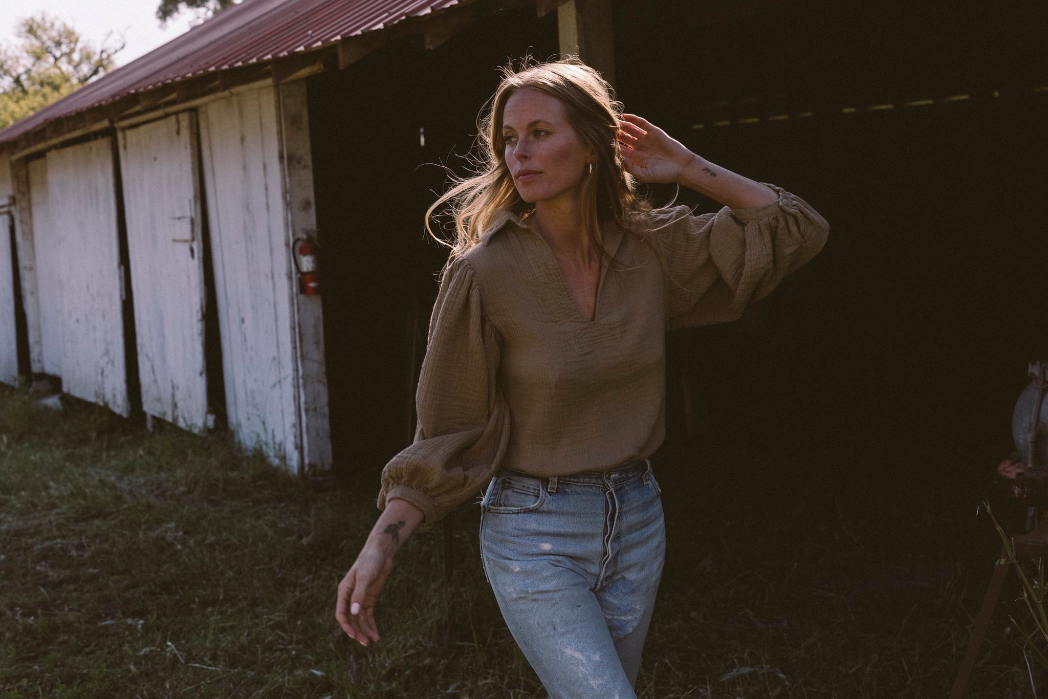 THE ORGANIC DELILAH BLOUSE IN KHAKI