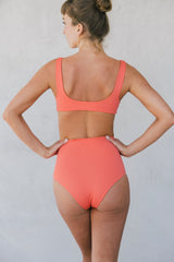 The Luna bottom in Poppy