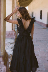The Alma dress in noir