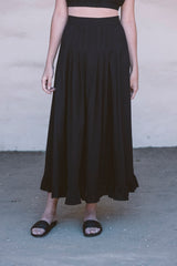 the Prairie skirt in Noir