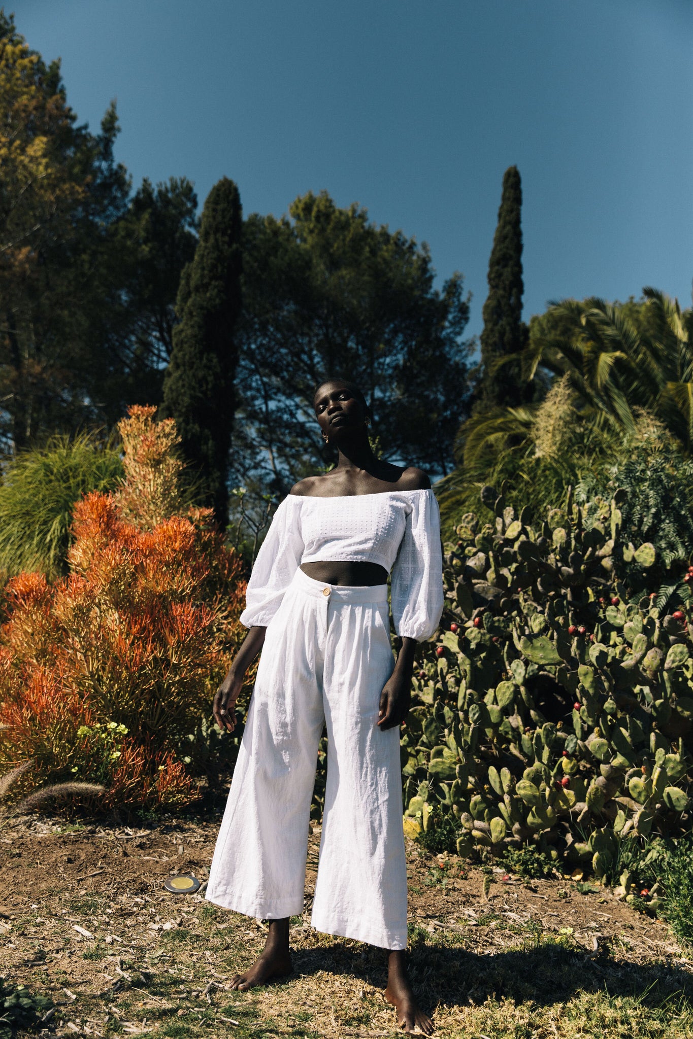 the bellflower top in blanc 