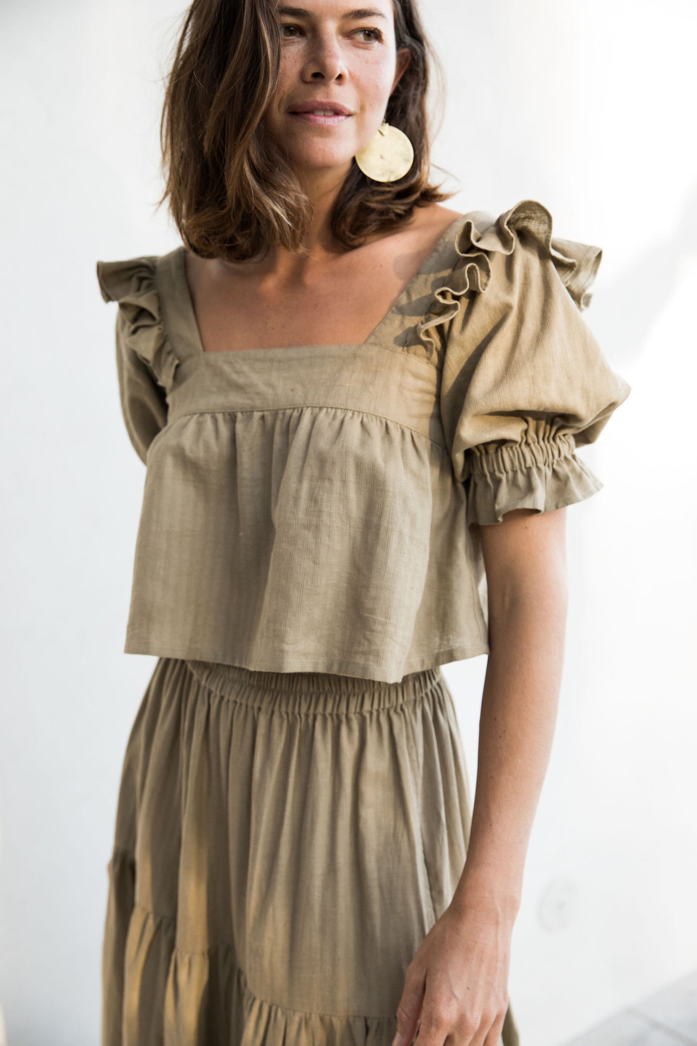 the organic arden top in khaki