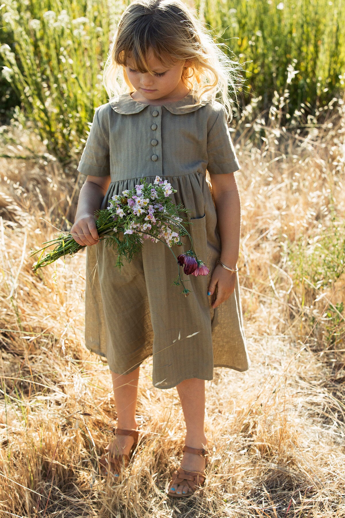 the organic soliel dress in khaki